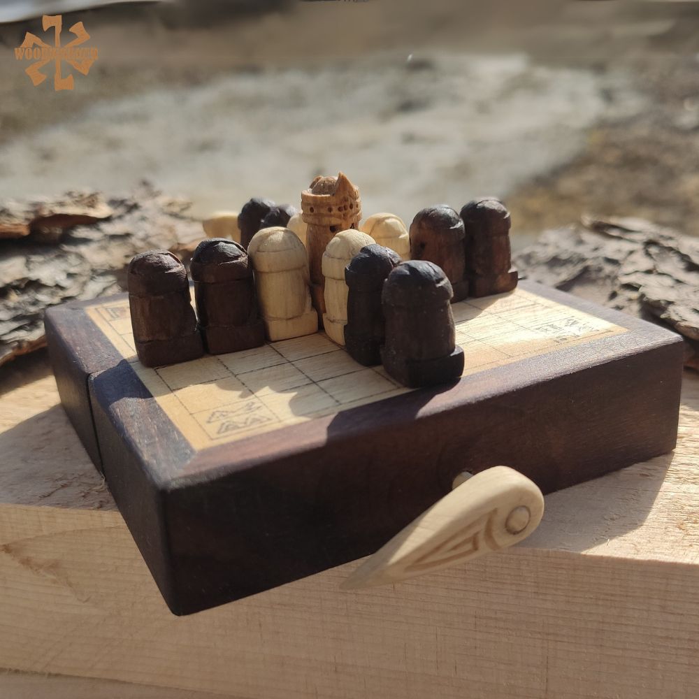 Brandubh – Handcrafted Mini Board Game
